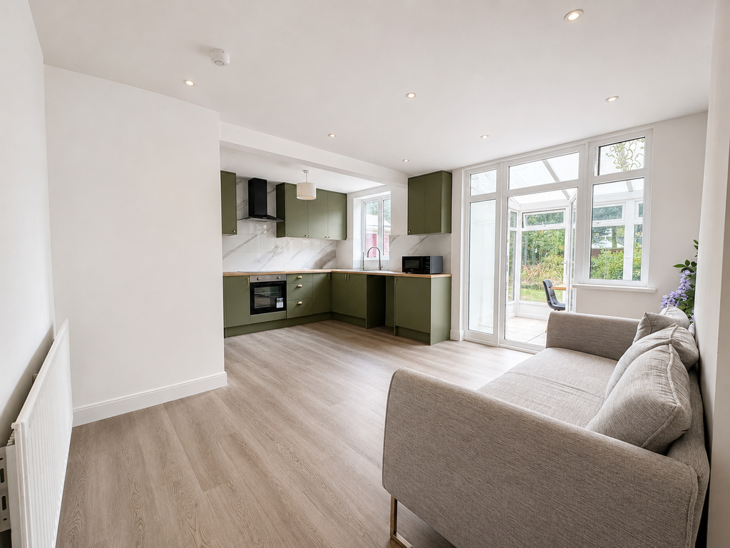 Property photo 2 of 14 Deal Estate Agents