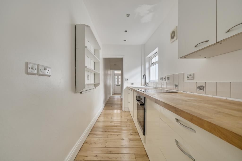 Property photo 2 of 20 Kitchen