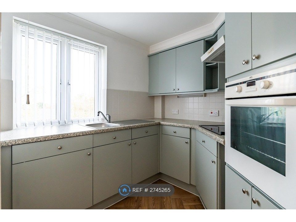 Property photo 3 of 23