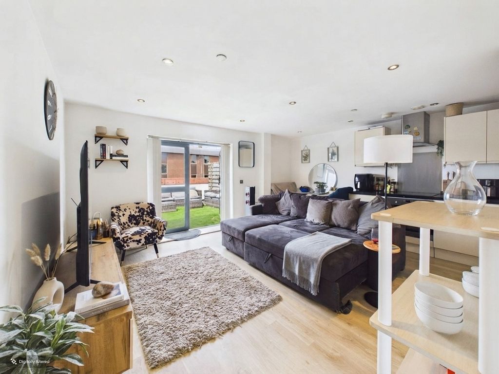 Property photo 2 of 12 5289794