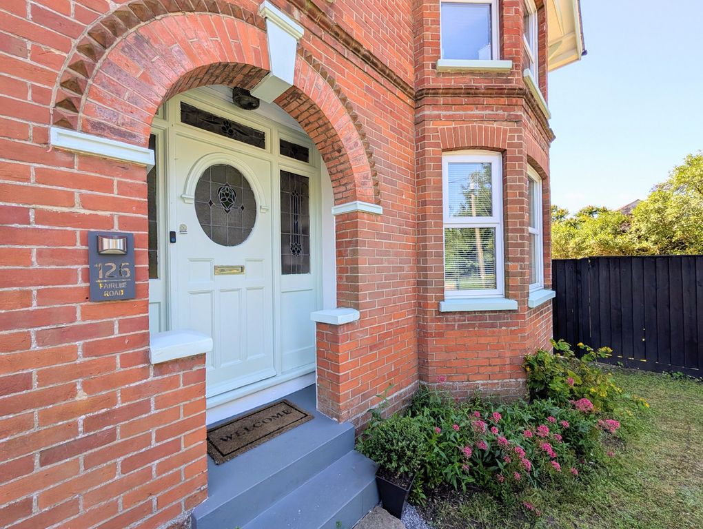 Property photo 3 of 38