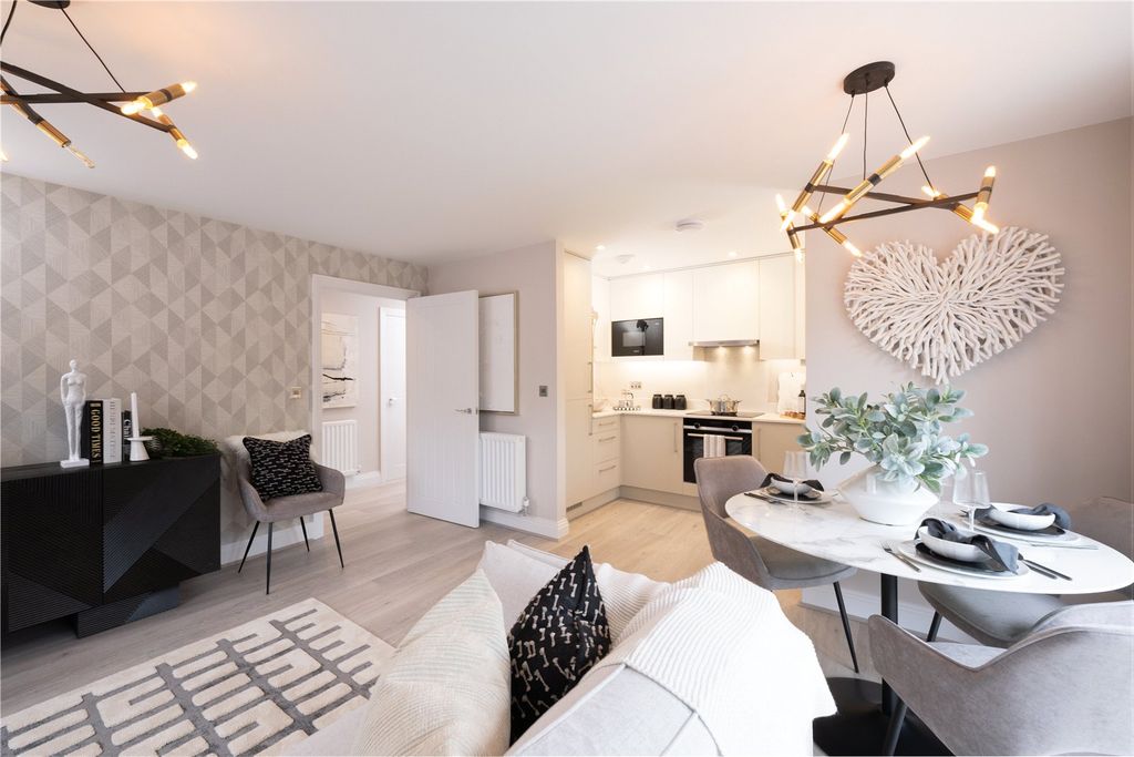 Property photo 2 of 8 Living/Dining