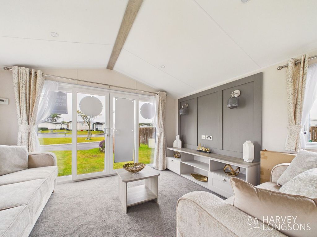 Property photo 3 of 17 Willerby Salisbury Lounge Patio Doors Silver Sands Holiday Park