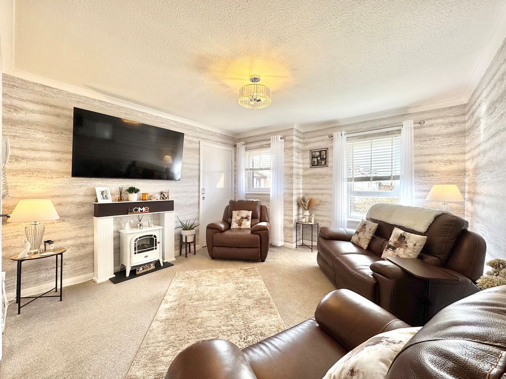 Property photo 2 of 14 Photo 2