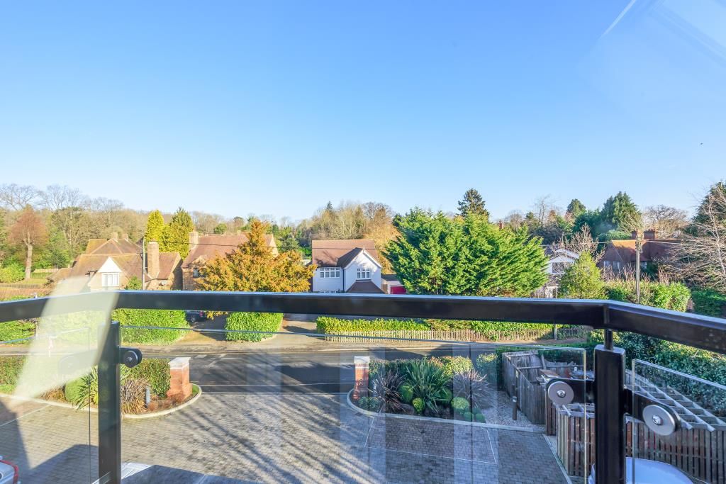 Property photo 3 of 10 Balcony
