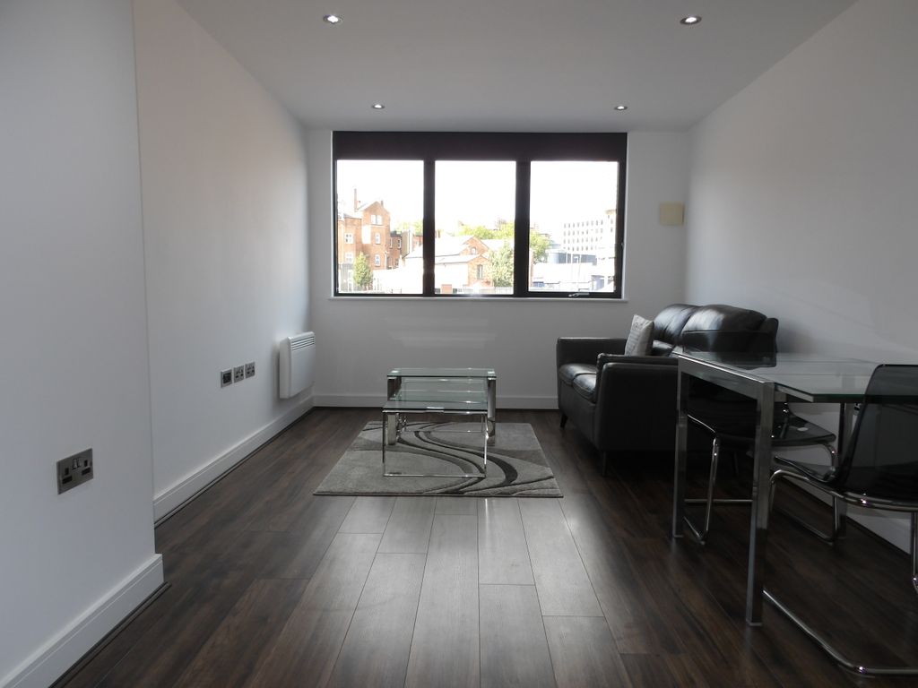 Property photo 1 of 7 Living Area