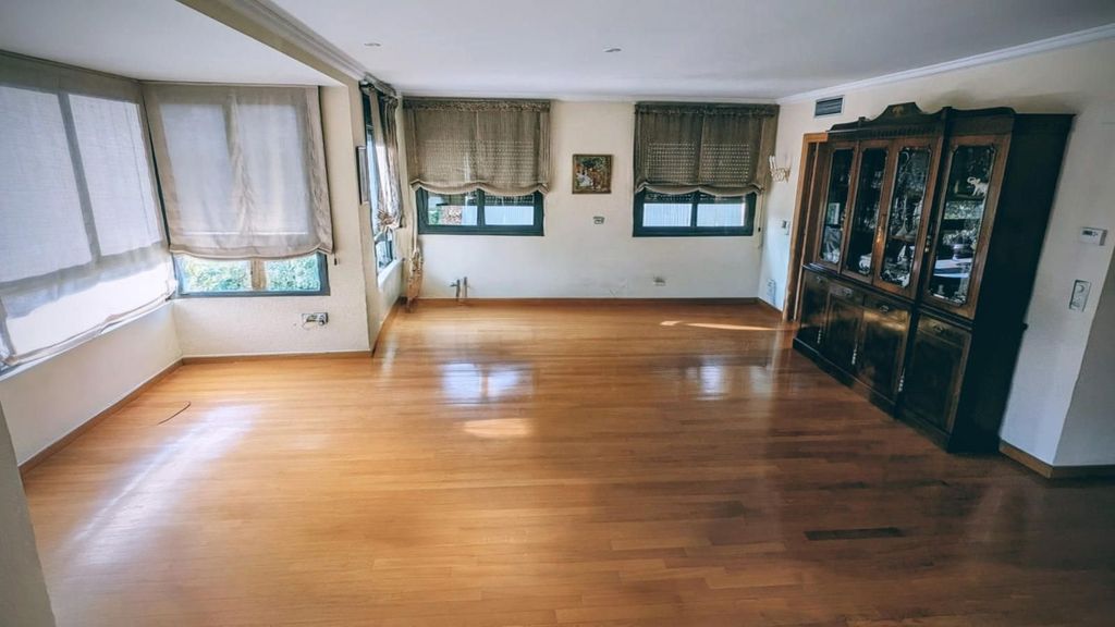 Property photo 3 of 29