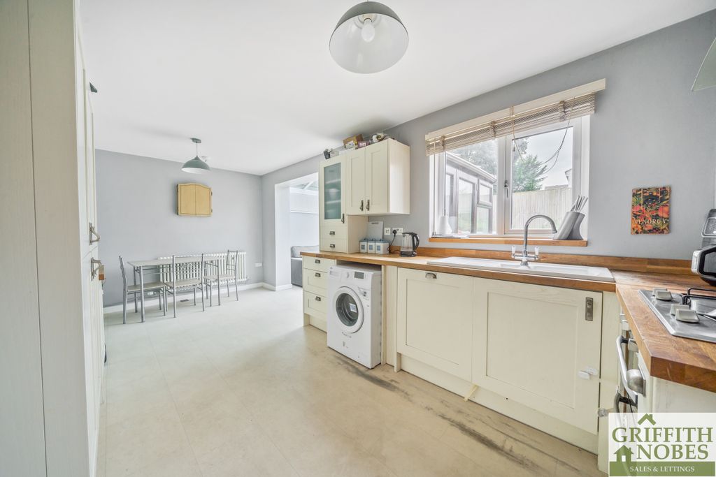 Property photo 3 of 19 Kitchen/Diner