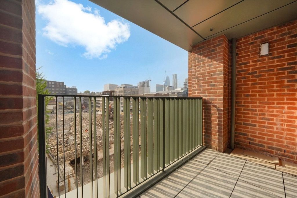 Property photo 1 of 4