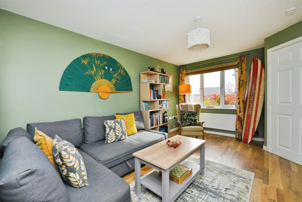 Property photo 2 of 17 Pbox-Img.Jpg