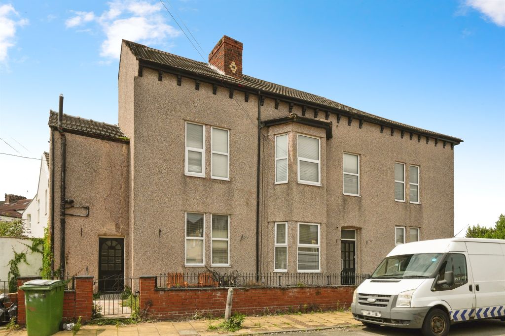 Property photo 1 of 10