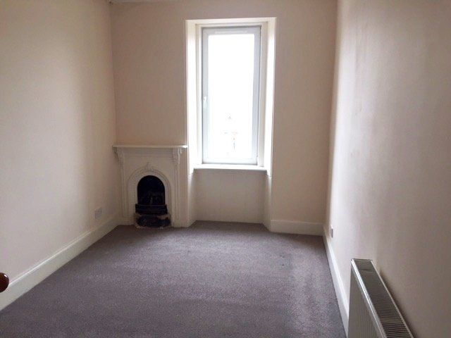 Property photo 3 of 4 Bedroom