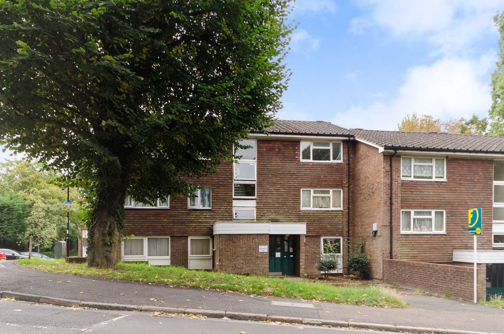 Property photo 2 of 11
