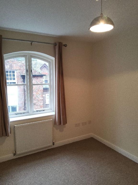 Property photo 2 of 10 6Adac111-5Db5-43Ed-9978-1d11Be1052Ff.Jpg