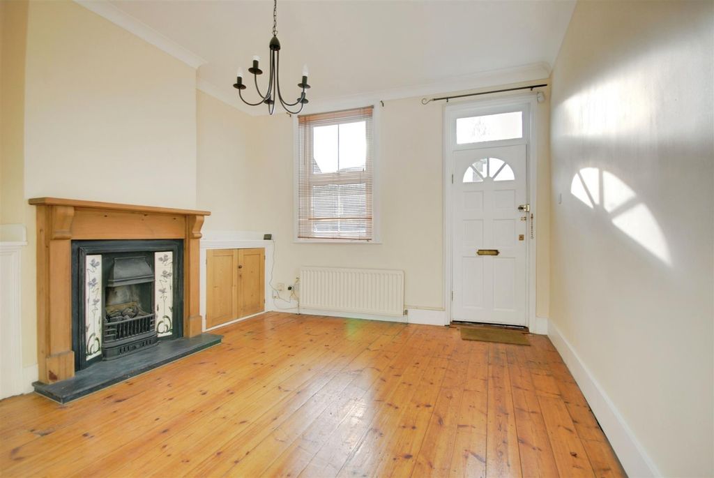 Property photo 2 of 9 B5628524-Dsc_0004-Dsc_0006.Jpg