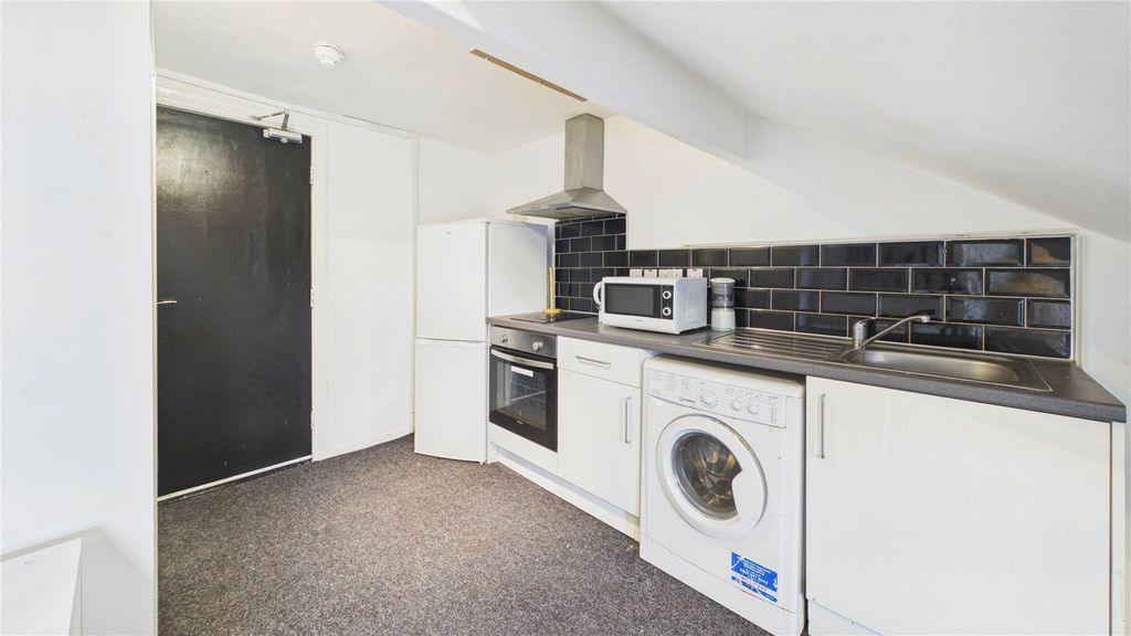 Property photo 2 of 6 Picture No. 01