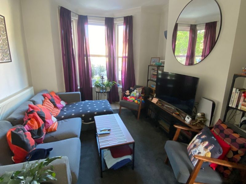 Property photo 2 of 6