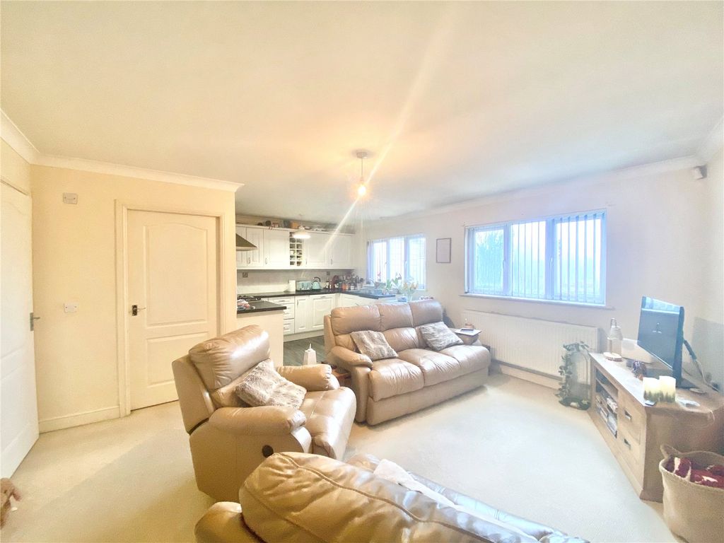 Property photo 3 of 9 Living Room