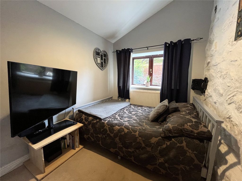 Property photo 3 of 26 Picture No. 20