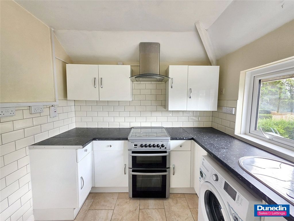 Property photo 2 of 12 Picture No. 02