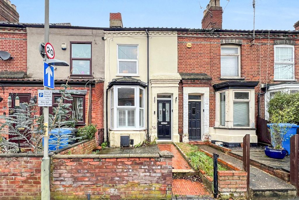 Property photo 1 of 13 Front