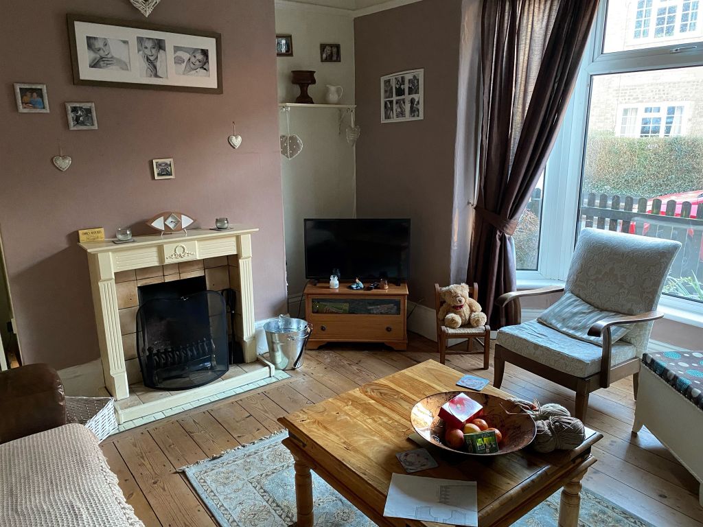 Property photo 2 of 20