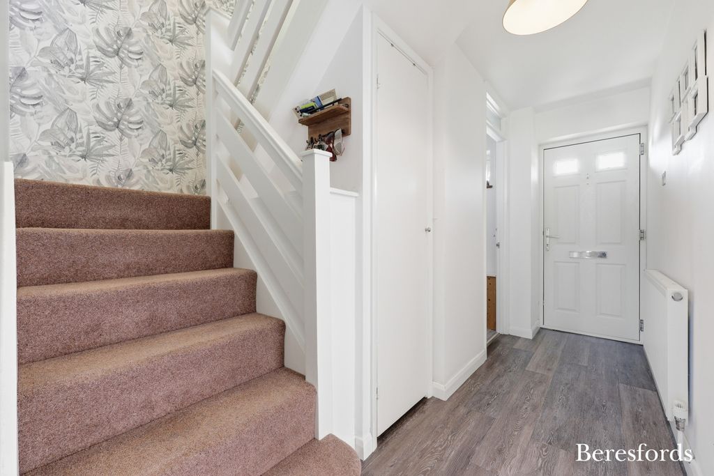 Property photo 2 of 32 Picture No. 33