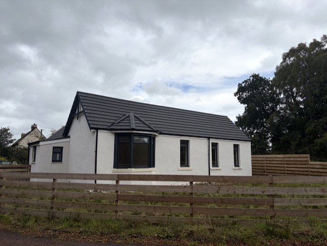 Property photo 1 of 15 Font View