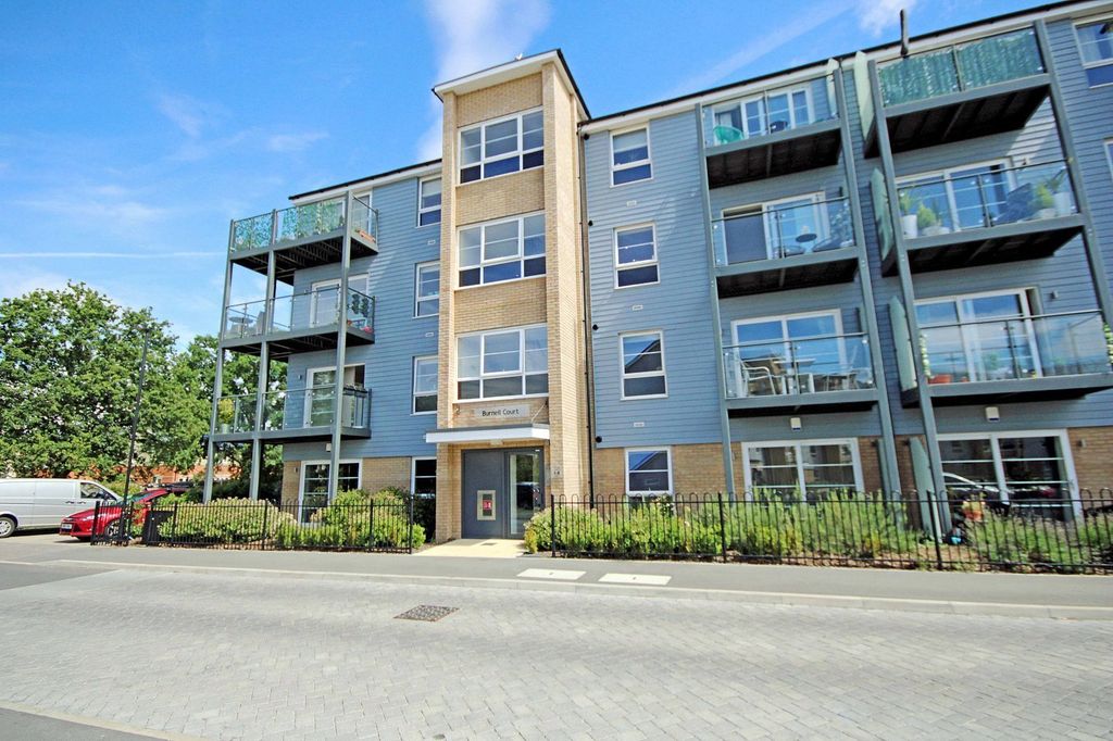 Property photo 1 of 15 Picture No. 21