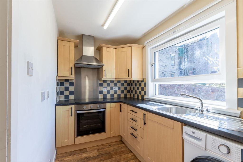 Property photo 3 of 17 S5.Jpg