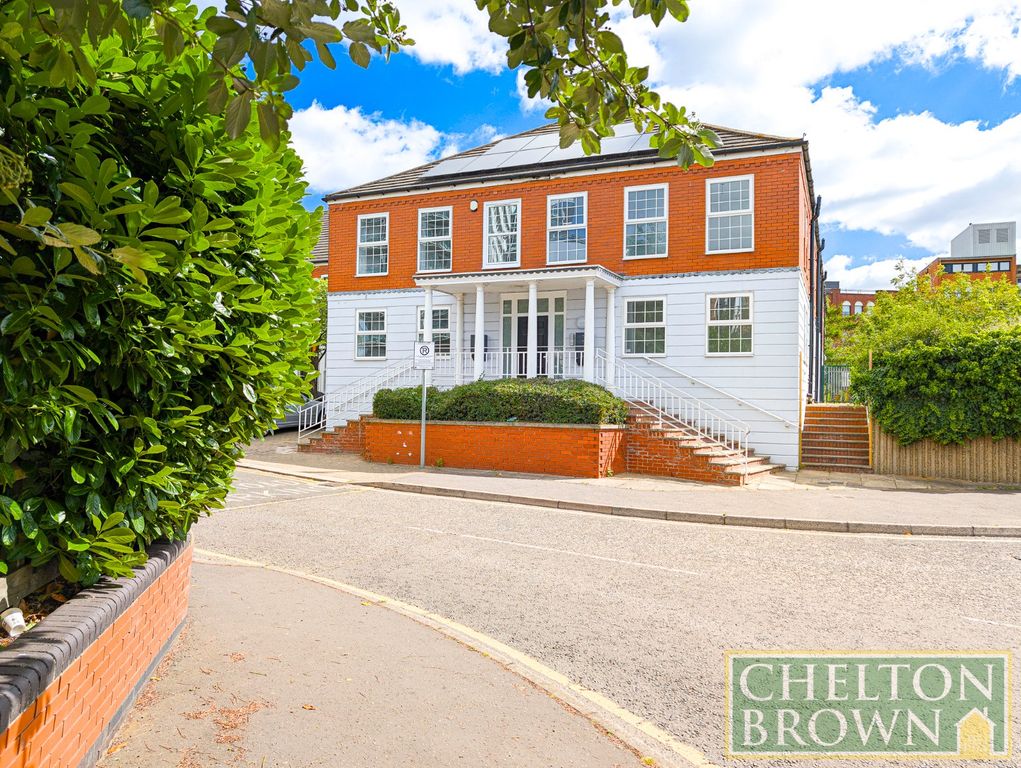 Property photo 1 of 18 Front External