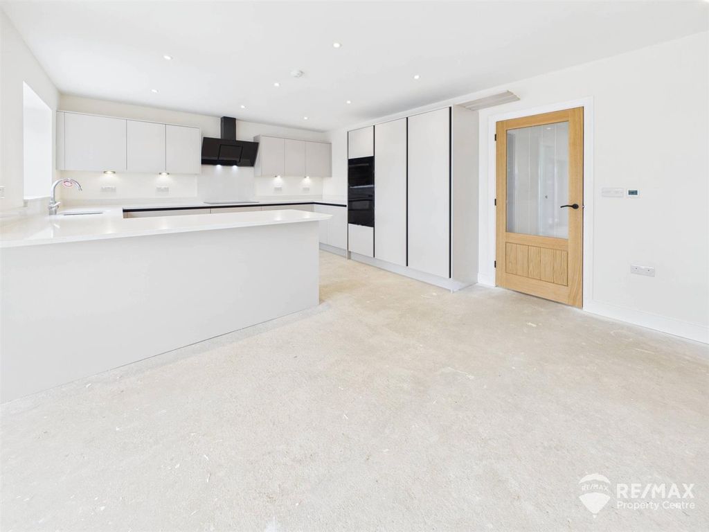 Additional image 8 of 4 bed detached house for saleOakley Gardens, Little Oakley, Harwich CO12