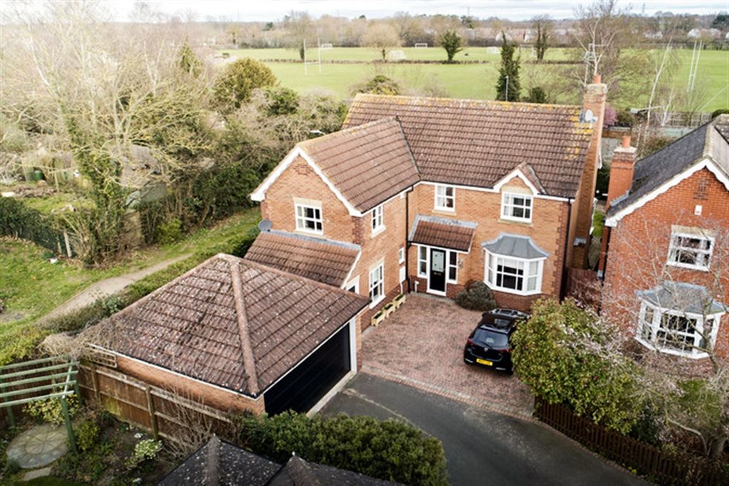 Property photo 1 of 42 Mansfield Avenue