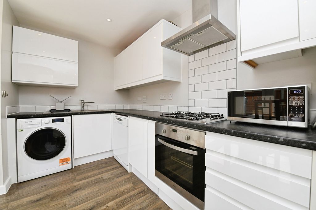 Property photo 3 of 14 Pbox-Img.Jpg