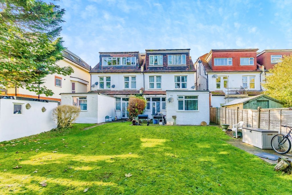 Property photo 3 of 12