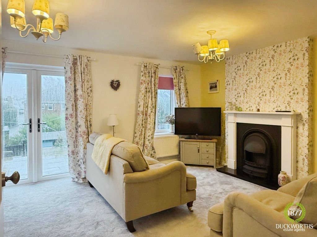 Property photo 2 of 22