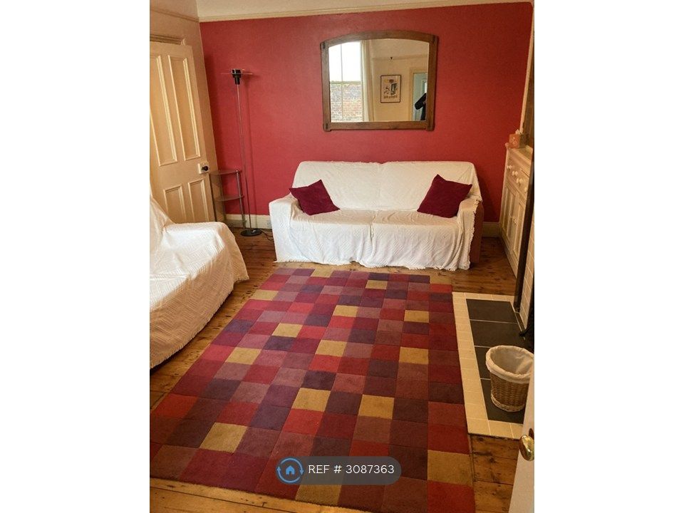 Property photo 3 of 11