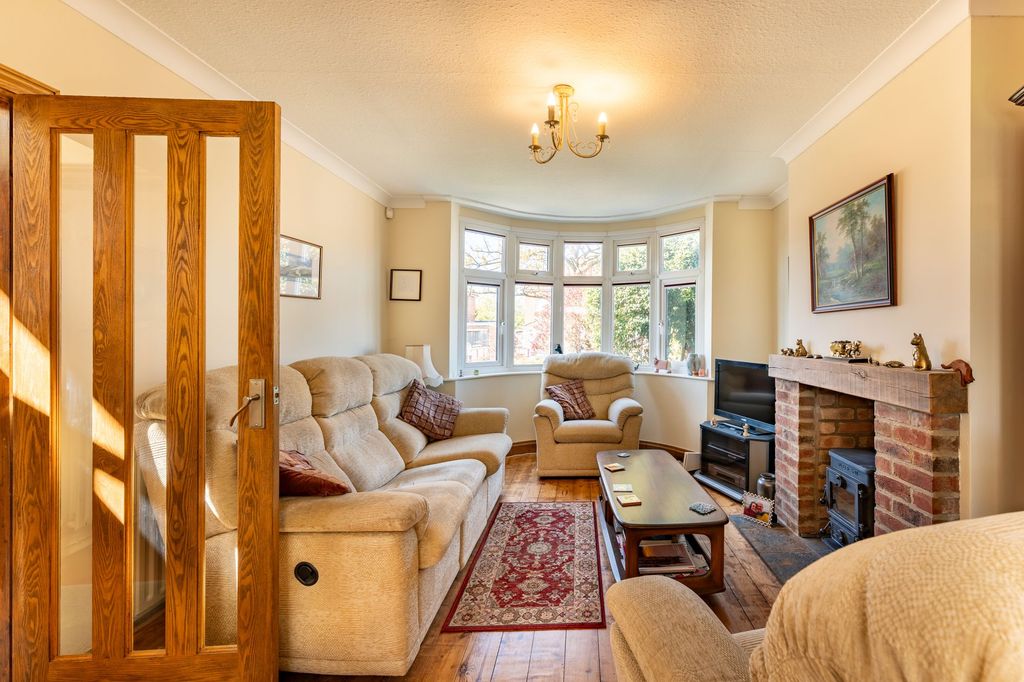 Property photo 2 of 16