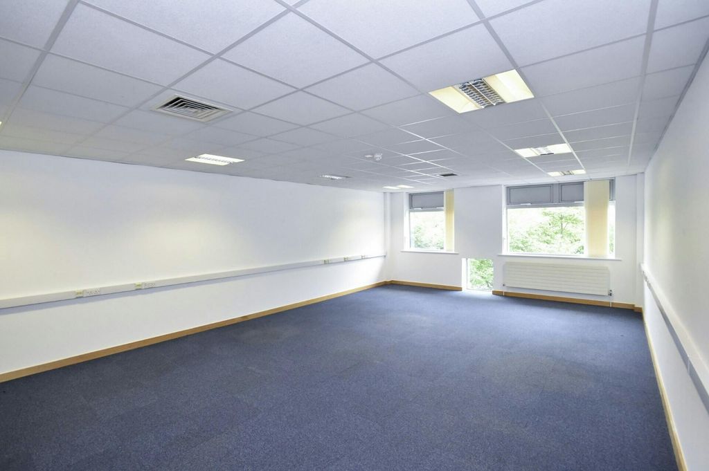 Property photo 2 of 7 Cafferata-Way-Newark-Interior-Photo-10-Largehighdefinition.Jpg