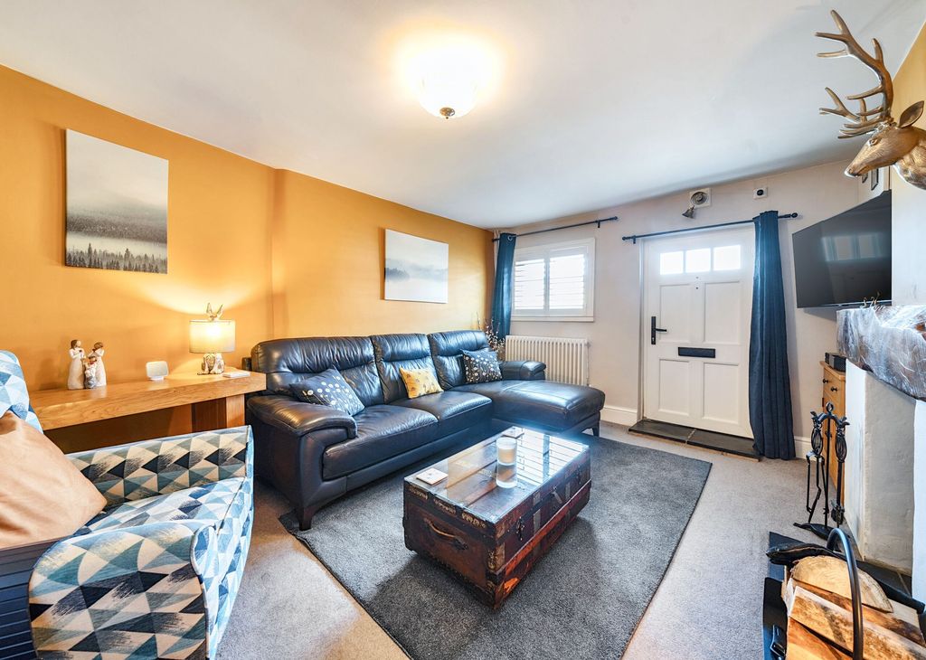 Property photo 1 of 21