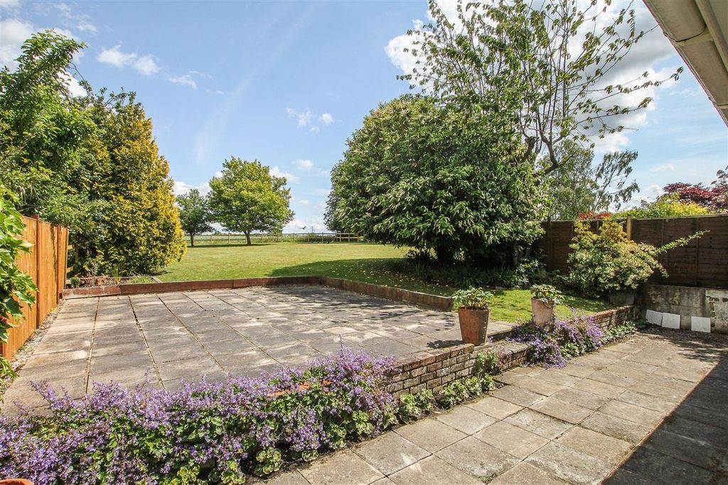 Property photo 1 of 28 Img_5843-22.Jpg