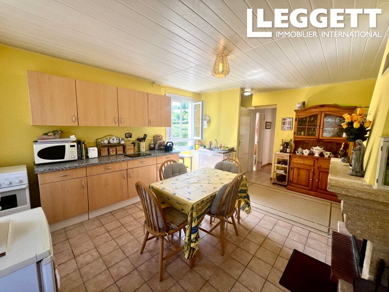 Property photo 3 of 10