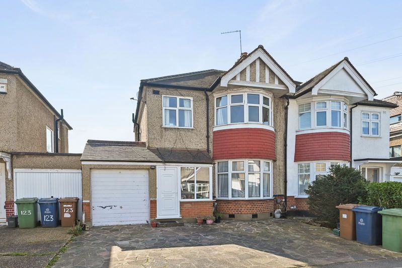 Property photo 1 of 11 Photo 6