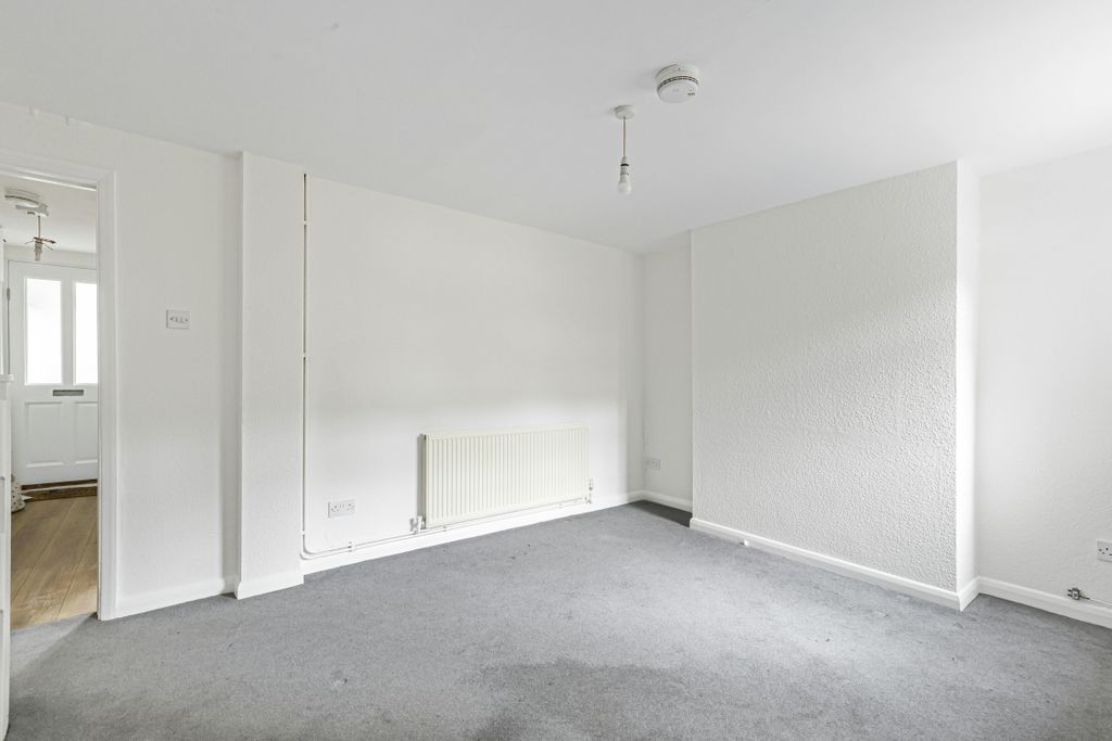 Property photo 3 of 10 Reception