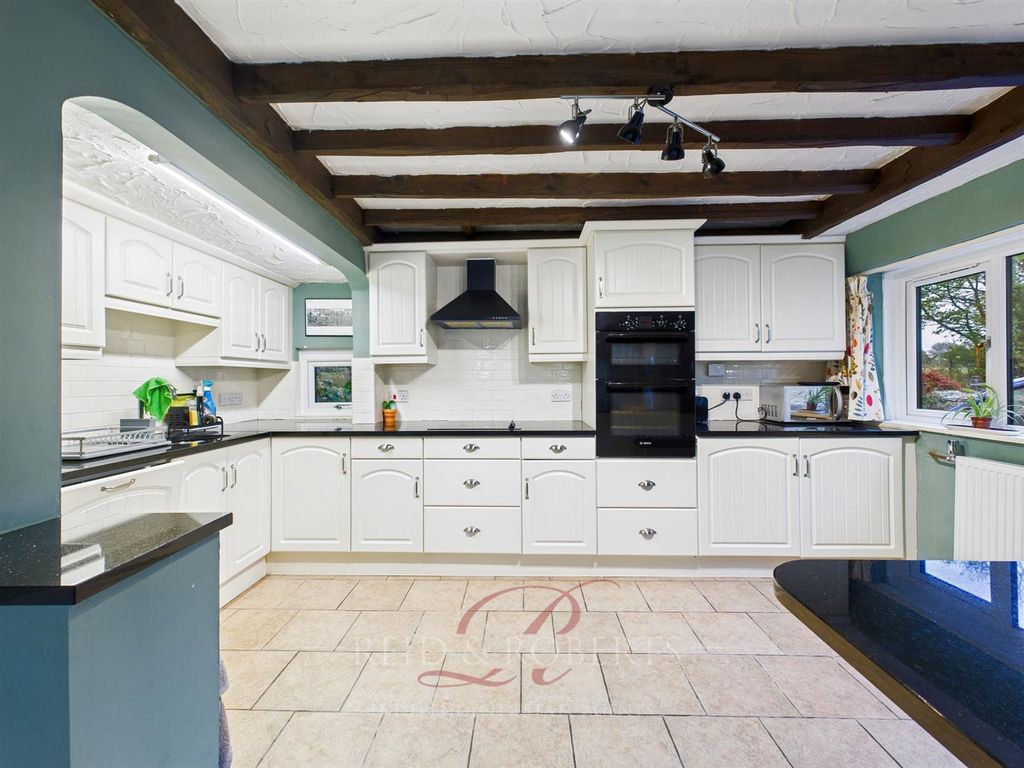 Property photo 3 of 20 Cam05148G0-Pr0089-Still030.Jpg