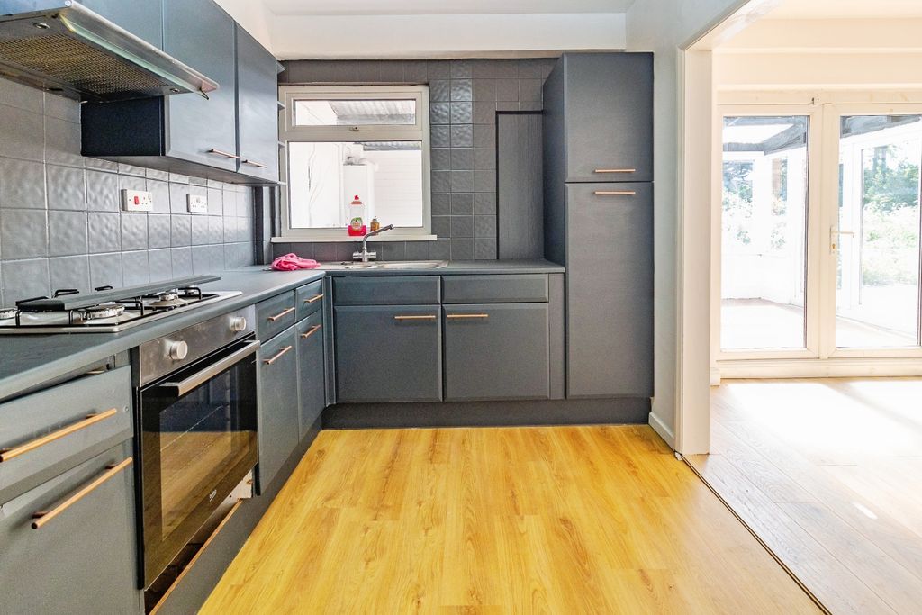 Additional image 12 of 3 bed semi-detached house for saleCardington Road, Bedford MK42