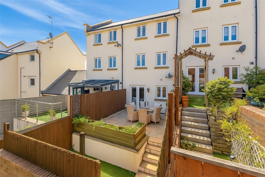 Property photo 1 of 18 Picture No. 32