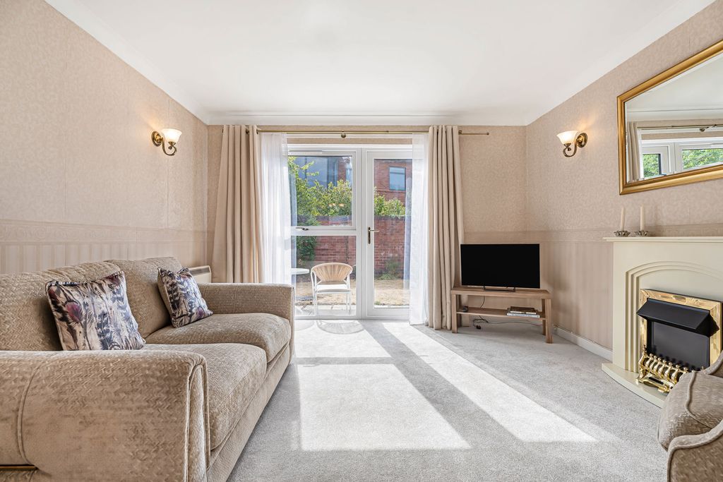 Property photo 3 of 16 Reception Room