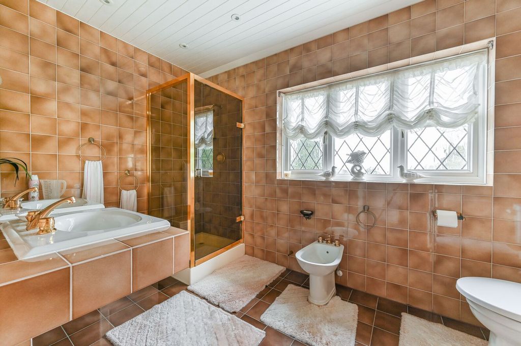 Additional image 17 of 5 bed detached house for saleGrimwade Avenue, Lloyd Park, Croydon CR0