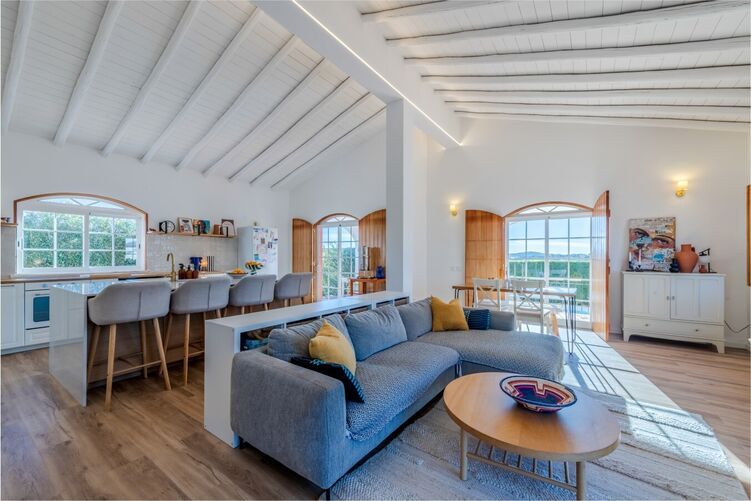 Property photo 2 of 71 Img 1